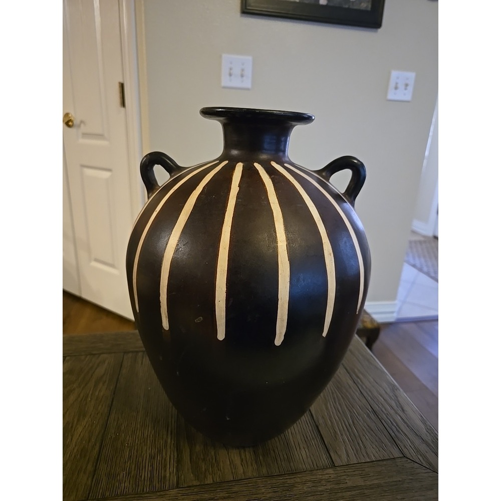 Chulucanas Pottery Vase